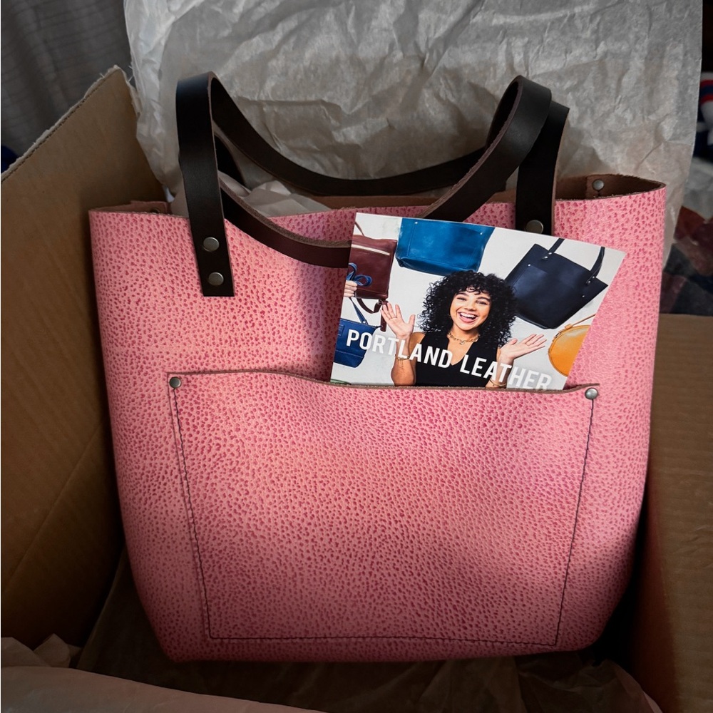 NIB Portland Leather Goods Medium Tote Bubblegum Pebble